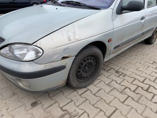 bontott RENAULT MEGANE I Homlokfal (Üres lemez)