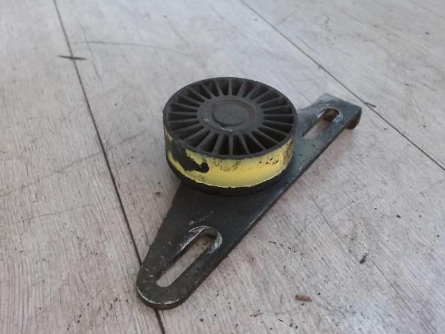 bontott RENAULT MEGANE I Szíjfeszítő Görgő