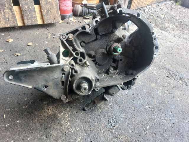 bontott RENAULT MEGANE I Váltó (Mechanikus)