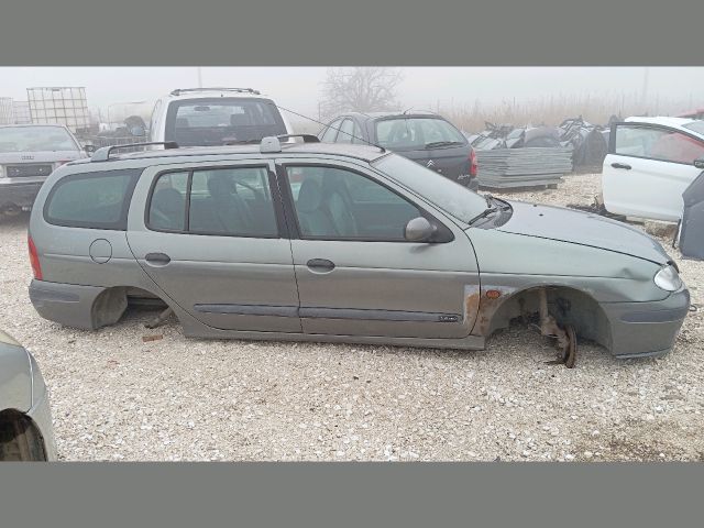 bontott RENAULT MEGANE I Vízhűtő Radiátor (Klímás)