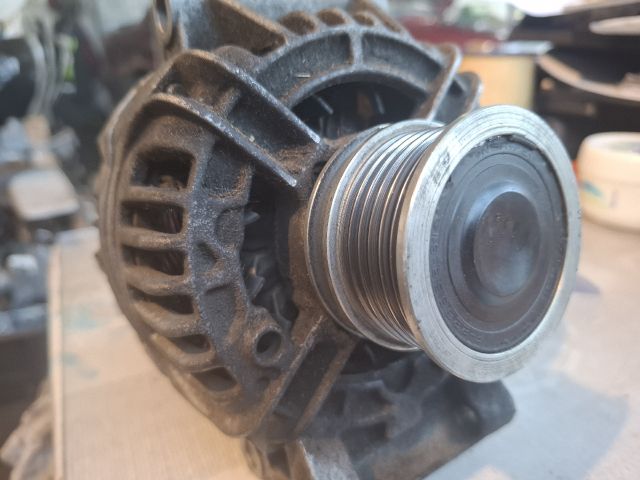 bontott RENAULT MEGANE I Generátor