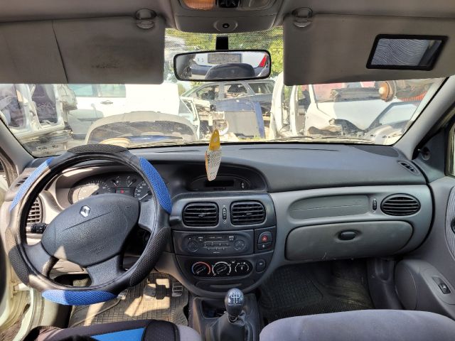 bontott RENAULT MEGANE I Üzemanyag Szivattyú