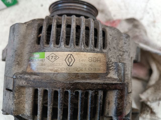 bontott RENAULT MEGANE I Generátor