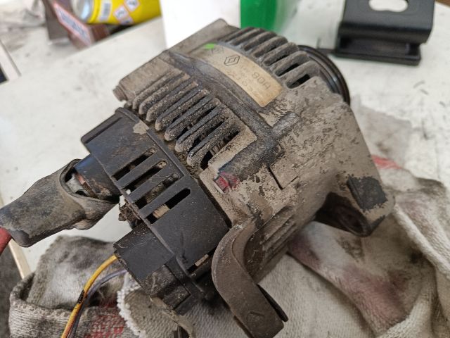 bontott RENAULT MEGANE I Generátor