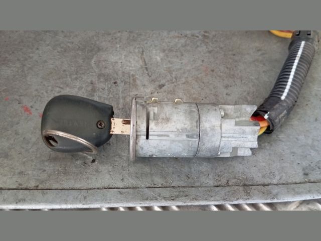 bontott RENAULT MEGANE I Gyújtáskapcsoló