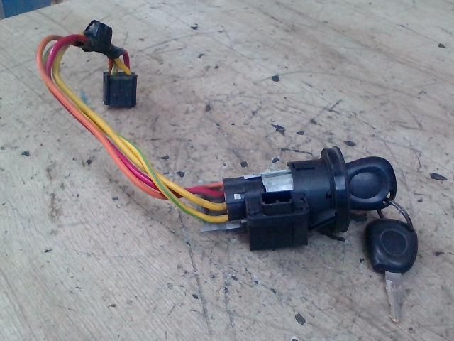 bontott RENAULT MEGANE I Gyújtáskapcsoló