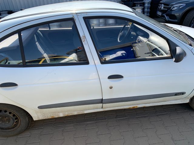 bontott RENAULT MEGANE I Jobb első Csonkállvány Kerékaggyal