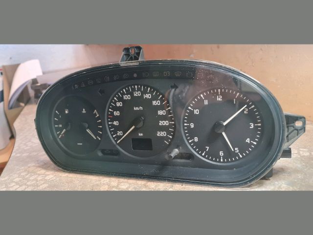 bontott RENAULT MEGANE I Kilométeróra
