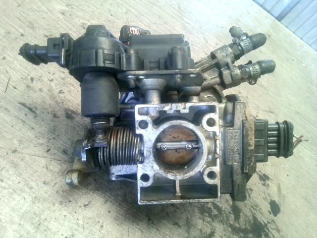 bontott RENAULT MEGANE I Központi Injektor