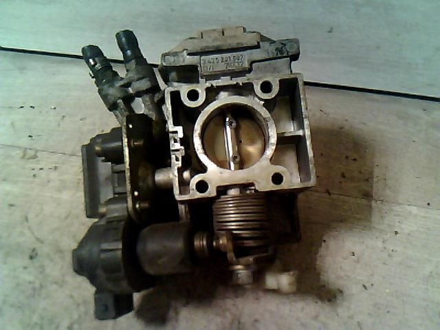 bontott RENAULT MEGANE I Központi Injektor