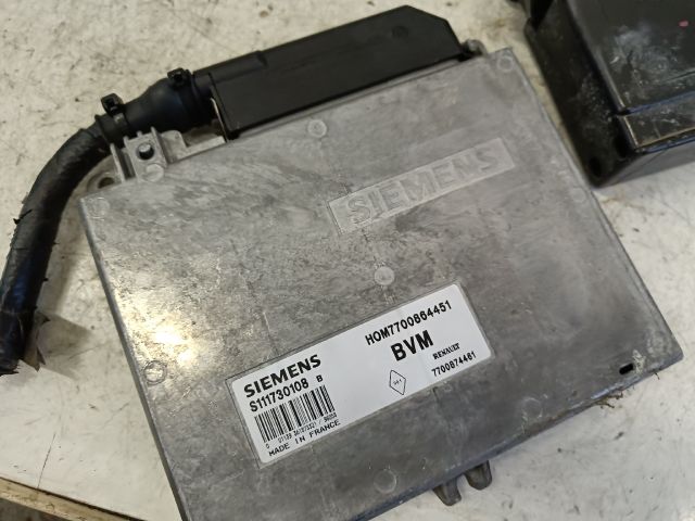 bontott RENAULT MEGANE I Motorvezérlő