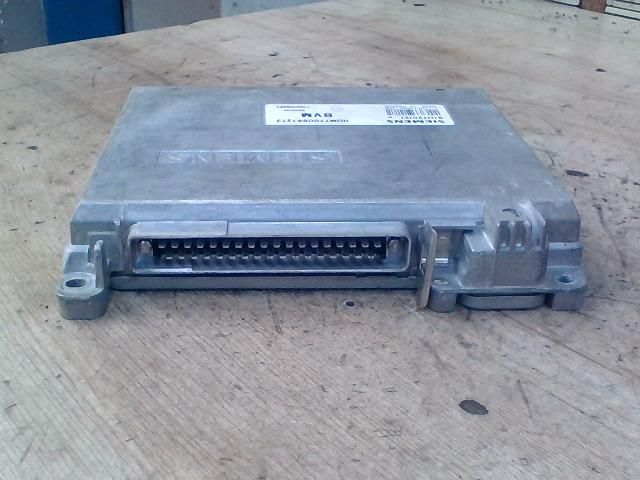 bontott RENAULT MEGANE I Motorvezérlő