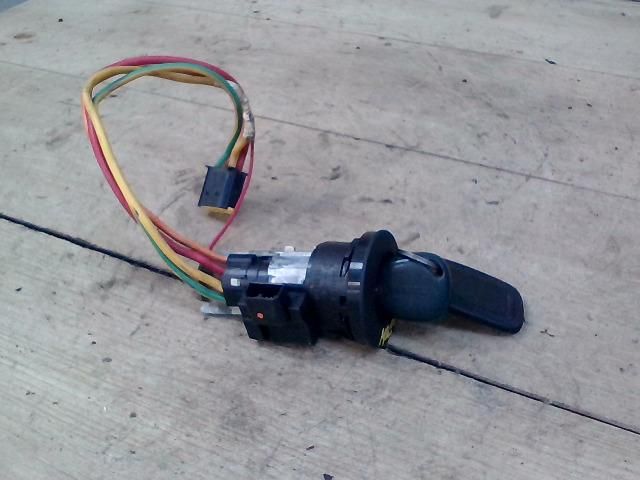 bontott RENAULT MEGANE I Gyújtáskapcsoló