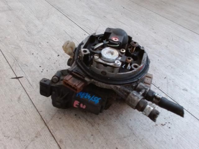 bontott RENAULT MEGANE I Központi Injektor