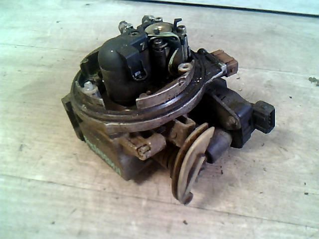 bontott RENAULT MEGANE I Központi Injektor