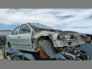 bontott RENAULT MEGANE I Jobb első Rugó