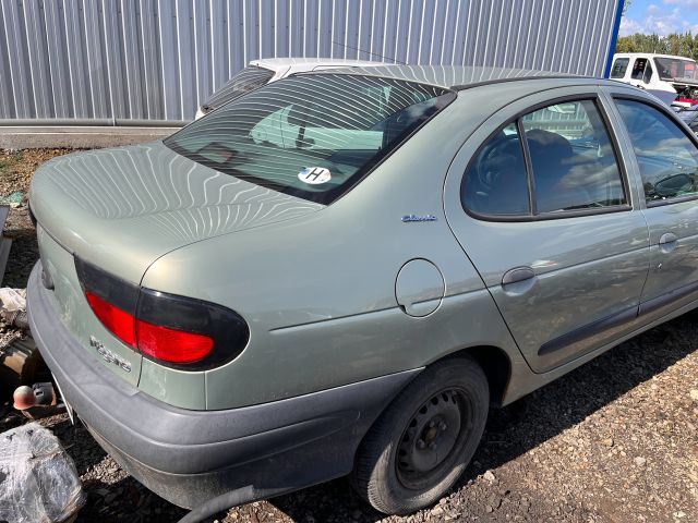 bontott RENAULT MEGANE I Jobb első Rugó