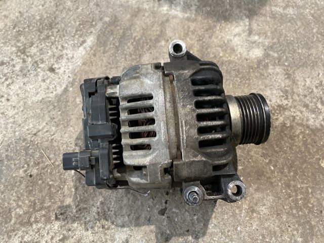 bontott RENAULT MEGANE I Generátor