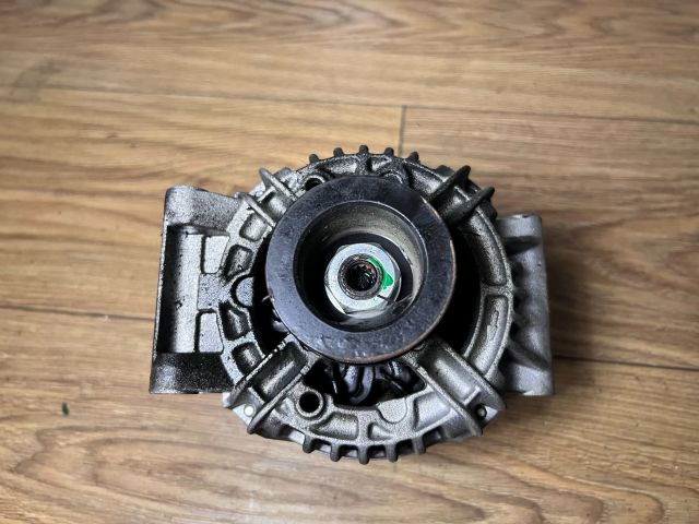 bontott RENAULT MEGANE I Generátor