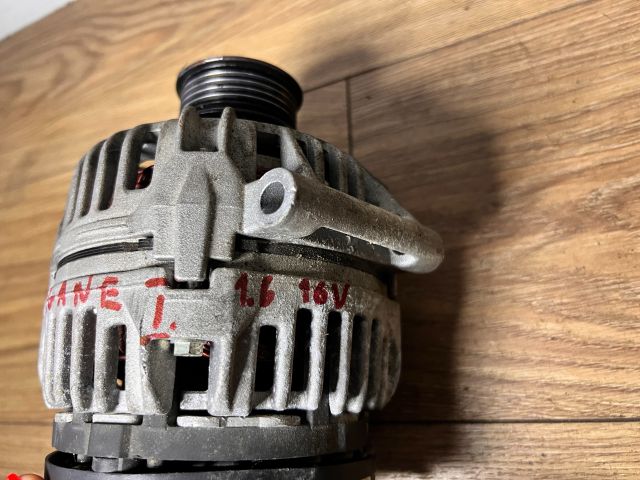 bontott RENAULT MEGANE I Generátor