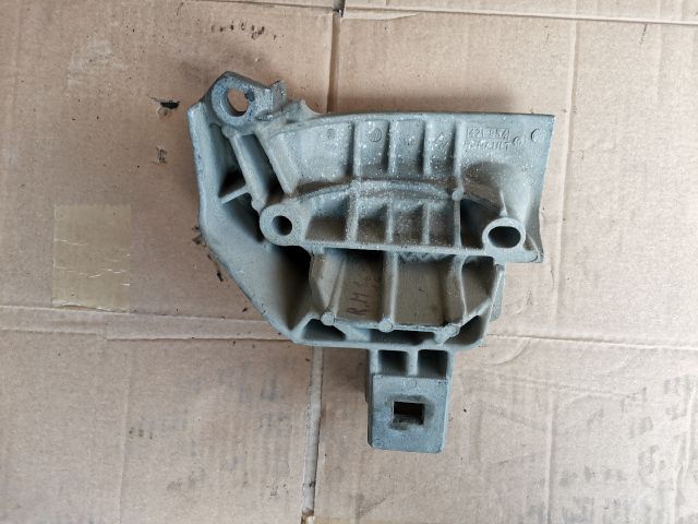 bontott RENAULT MEGANE I Motor Tartó Bak (Pozíciófüggetlen)