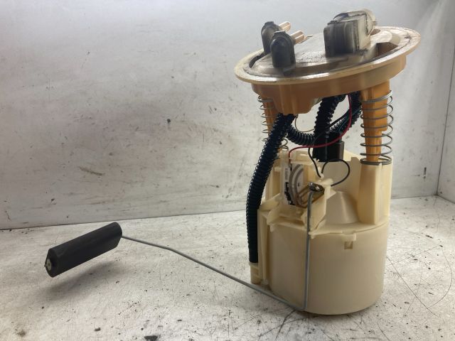 bontott RENAULT MEGANE I Üzemanyag Szivattyú