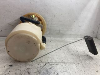 bontott RENAULT MEGANE I Üzemanyag Szivattyú