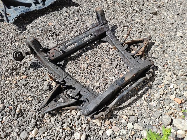 bontott RENAULT MEGANE I Első Bölcső