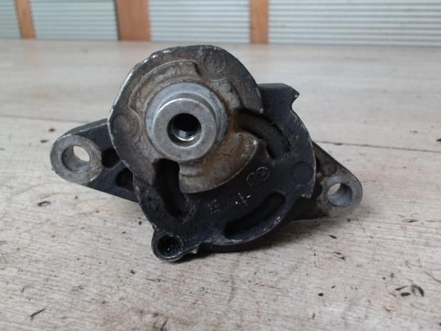 bontott RENAULT MEGANE I Szíjfeszítő Görgő