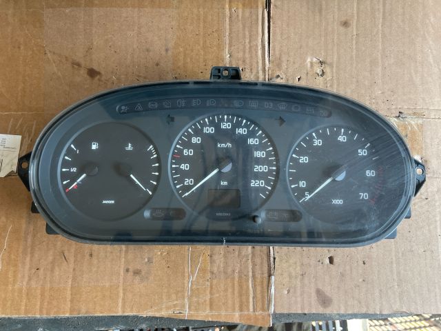 bontott RENAULT MEGANE I Kilométeróra