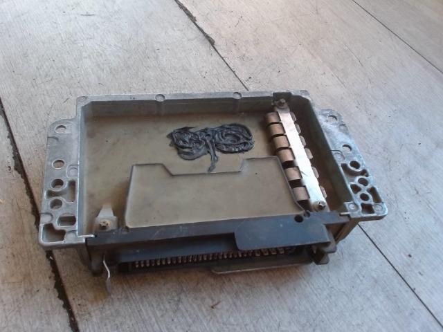 bontott RENAULT MEGANE I Motorvezérlő