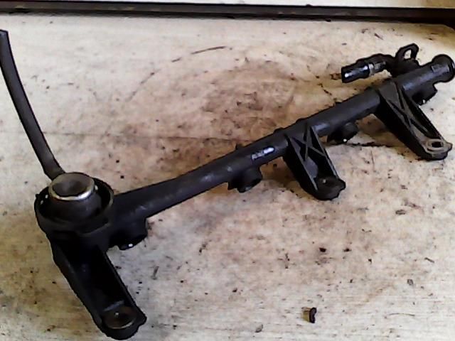 bontott RENAULT MEGANE I Porlasztó Sor / Híd