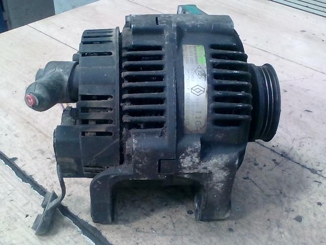 bontott RENAULT MEGANE I Generátor