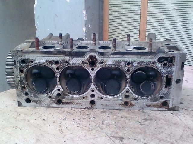 bontott RENAULT MEGANE I Hengerfej