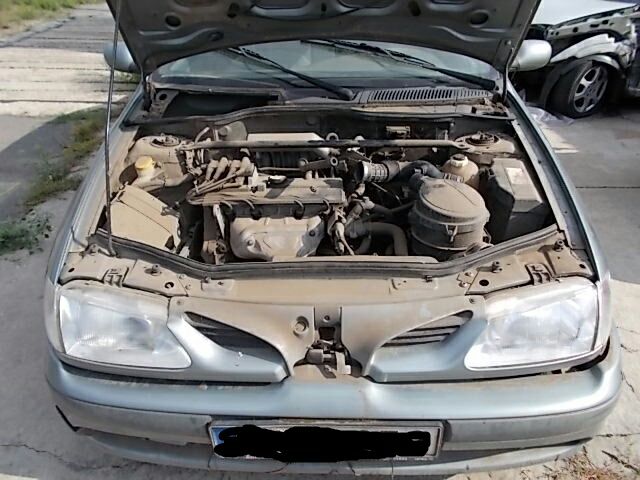 bontott RENAULT MEGANE I Motor (Fűzött blokk hengerfejjel)