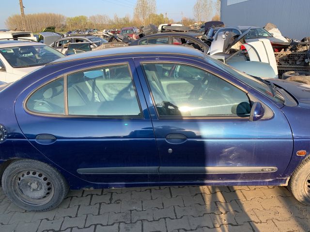 bontott RENAULT MEGANE I Motor (Fűzött blokk hengerfejjel)