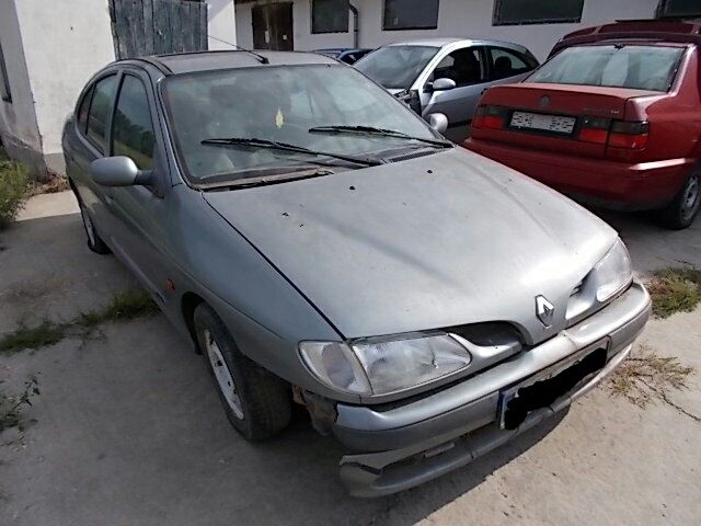 bontott RENAULT MEGANE I Motor (Fűzött blokk hengerfejjel)