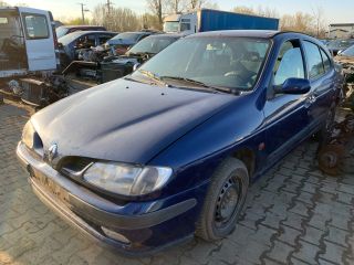 bontott RENAULT MEGANE I Motor (Fűzött blokk hengerfejjel)