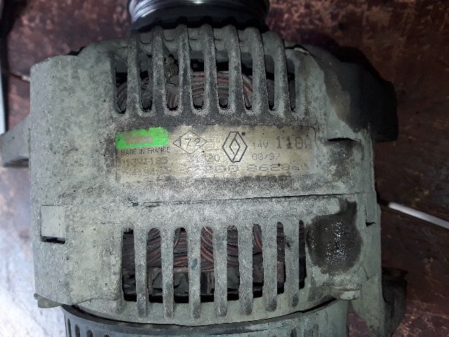 bontott RENAULT MEGANE I Generátor