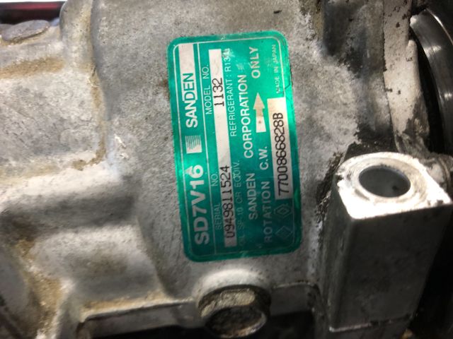 bontott RENAULT MEGANE I Klímakompresszor