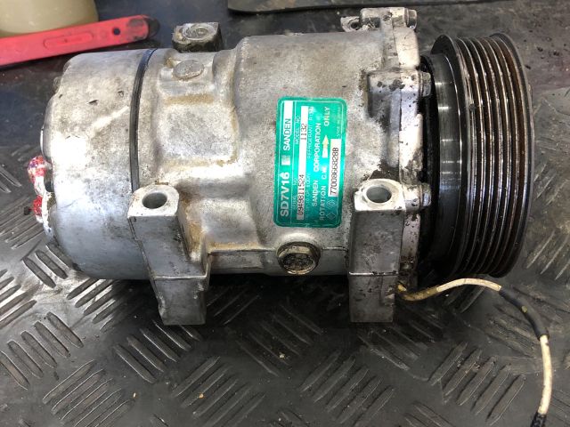 bontott RENAULT MEGANE I Klímakompresszor