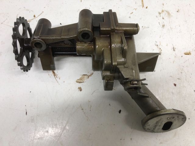 bontott RENAULT MEGANE I Olajszivattyú