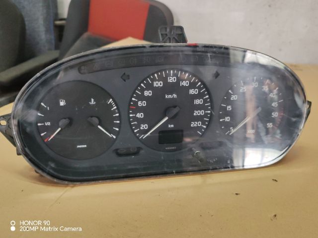 bontott RENAULT MEGANE I Kilométeróra