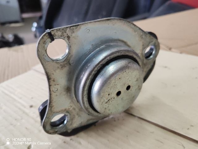 bontott RENAULT MEGANE I Motor Tartó Bak (Fém)