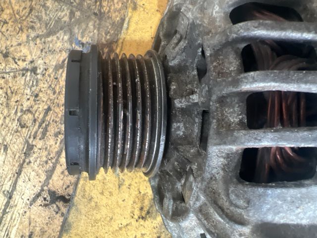 bontott RENAULT MEGANE I Generátor