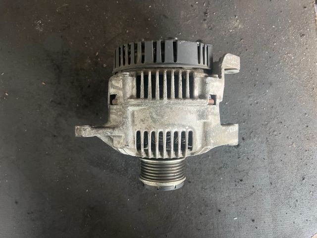 bontott RENAULT MEGANE I Generátor