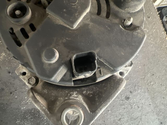 bontott RENAULT MEGANE I Generátor