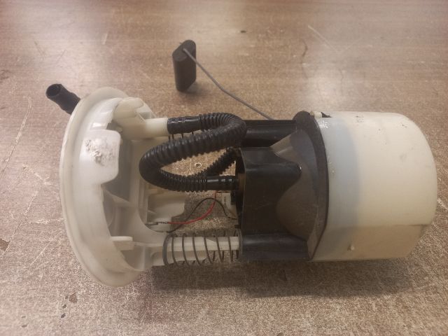 bontott RENAULT MEGANE I Üzemanyag Szivattyú