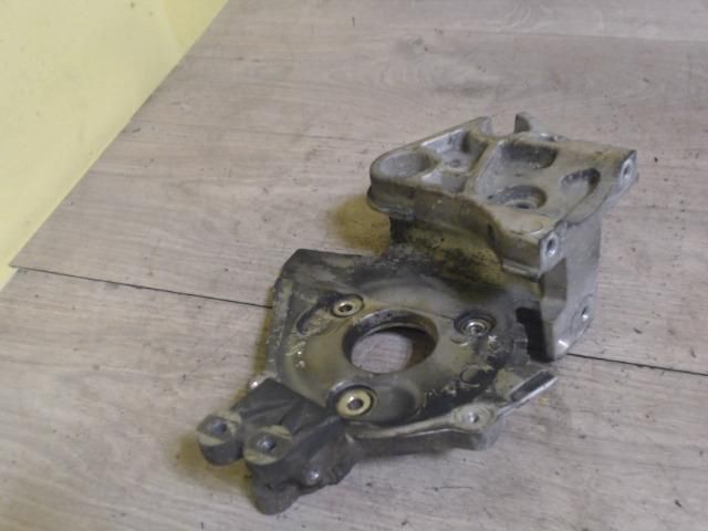 bontott RENAULT MEGANE I Adagoló Tartó Bak