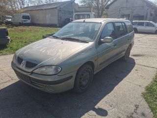 bontott RENAULT MEGANE I Motor (Fűzött blokk hengerfejjel)